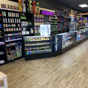 ON THE RUN SMOKE SHOP - Updated May 2026 - 18 Photos & 21 Reviews - 8810 S  Maryland Pkwy, Las Vegas, Nevada - Tobacco Shops - Phone Number
