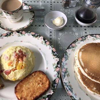 Cloud Cafe - Omelette and Pancakes were so yummy - Coffee & Tea Near Me - Lake Forest, California