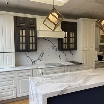 Longo Kitchen and Bath - showroom1 - Cabinetry Near Me - The Bronx, New York