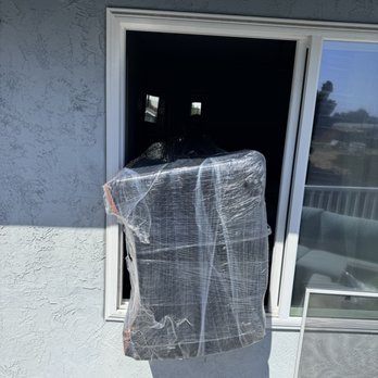 Carlsbad Square Moving - Where there's a will there's a way Had to bring sofa through bedroom window Excellent job by both gentleman - Movers Near Me - Carlsbad, California