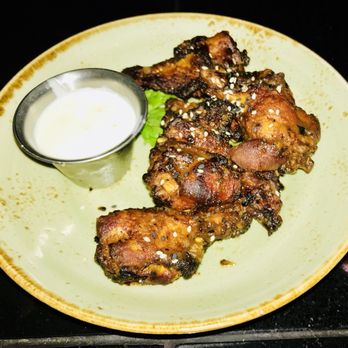 Three's Bar & Grill - Asian Fusion Near Me - Kihei, Hawaii