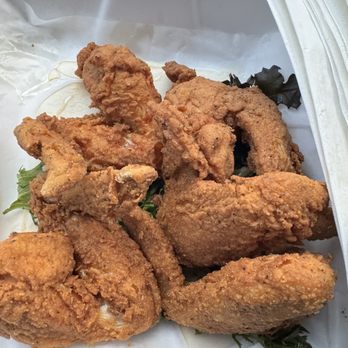 Jay Birds Bar & Grille - Fried chicken Whole Wings - Desserts Near Me - Lathrup Village, Michigan Jay Birds Bar & Grille - Fried chicken Whole Wings - Desserts Near Me - Lathrup Village, Michigan