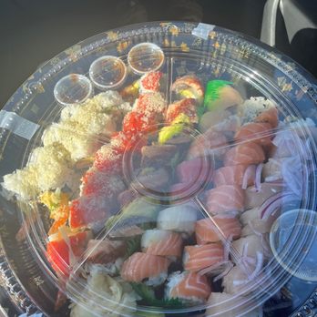 Roll & Grill - Party platter C - Japanese Near Me - Fullerton, California