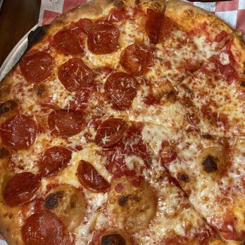 The Parlor - Pizza Near Me - Stratford, Connecticut