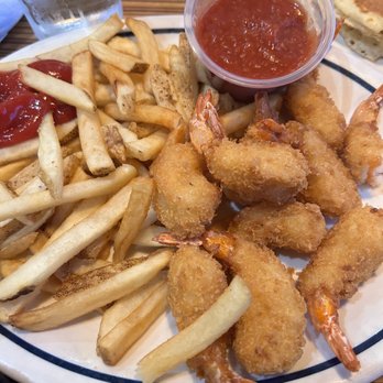 IHOP - Crispy shrimp with fries platter - Breakfast & Brunch Near Me - Babylon, New York