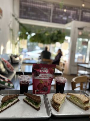 The Munch Company by null