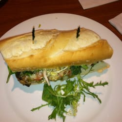 Alley Cat Bar & Grill - Chicken pesto sandwich
