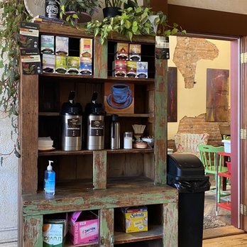 Doghouse Espresso - Awesome local coffee shop with hot and cold drinks. - Coffee & Tea Near Me - Delta, Colorado Doghouse Espresso - Awesome local coffee shop with hot and cold drinks. - Coffee & Tea Near Me - Delta, Colorado