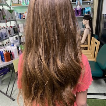 Salon 2000 - Back - Hair Salons Near Me - Sparks, Nevada