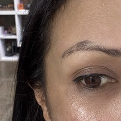 Arch By Suki - My not tinted or shaped eyebrows
