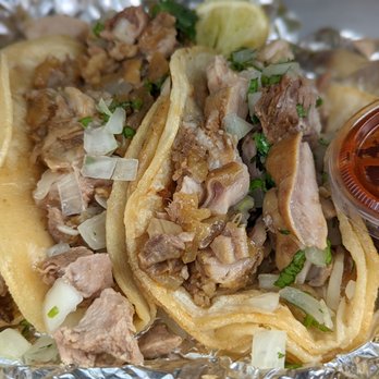 Carnitas El Momo - Amazing Mixtas Tacos: Pork shoulder, stomach, and skin. They are BIG! - Food Trucks Near Me - Los Angeles, California Carnitas El Momo - Amazing Mixtas Tacos: Pork shoulder, stomach, and skin. They are BIG! - Food Trucks Near Me - Los Angeles, California