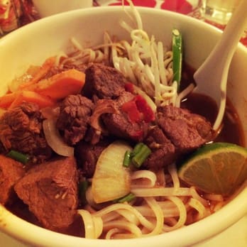 Le's Restaurant - Spicy beef soup - Vietnamese Near Me - Ames, Iowa Le's Restaurant - Spicy beef soup - Vietnamese Near Me - Ames, Iowa