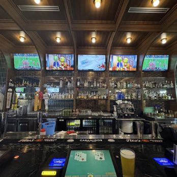 J Bar & Golf Lounge - Video walk and bar stock. - Golf Near Me - Las Vegas, Nevada J Bar & Golf Lounge - Video walk and bar stock. - Golf Near Me - Las Vegas, Nevada