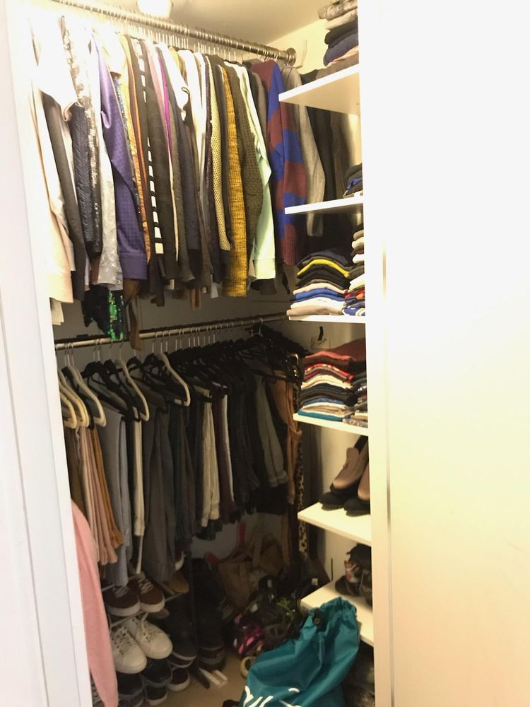 Slide of N&N Golden Hands