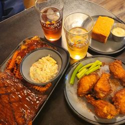 Dinghy's Restaurant & Bar - The sampler for big appetites