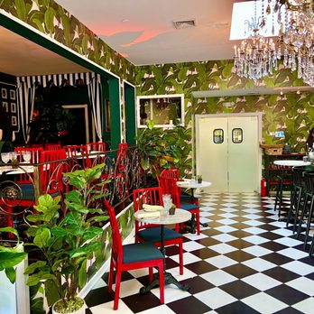 C Italian Restaurant - it's giving Blanche Devereaux's bedroom (I'm not complaining) - Cocktail Bars Near Me - Kew Gardens, New York C Italian Restaurant - it's giving Blanche Devereaux's bedroom (I'm not complaining) - Cocktail Bars Near Me - Kew Gardens, New York