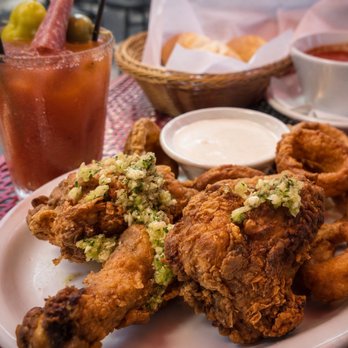 Pyrenees Cafe - Basque Near Me - Bakersfield, California