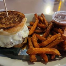 Ale N Angus Pub - "Number 7" w/sweet fries: Voted best burger in NYS for 2023 & I completely understand why!