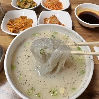 PePeRo - Gul Rung Tang - Korean Near Me - Matthews, North Carolina
