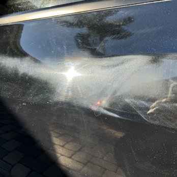 Thompson's Autobody Repair - More of the same paint job - a giant grey spot and scratch marks from his faulty buffer. - Body Shops Near Me - Glendale, California Thompson's Autobody Repair - More of the same paint job - a giant grey spot and scratch marks from his faulty buffer. - Body Shops Near Me - Glendale, California