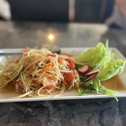 Thai Buri Restaurant - Papaya salad