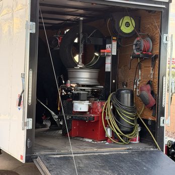 Mobile Tread & Tire Service - Mobil set up - Tires Near Me Mobile Tread & Tire Service - Mobil set up - Tires Near Me