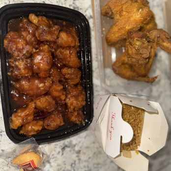 Wang's Mandarin House - General Tsos w house fried rice and chicken wings - Chinese Near Me - Memphis, Tennessee Wang's Mandarin House - General Tsos w house fried rice and chicken wings - Chinese Near Me - Memphis, Tennessee