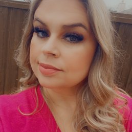 Full glam with wispies