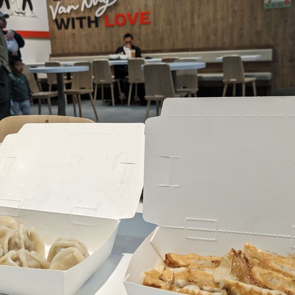 Bafang Dumpling - The family I wrote about isn't pictured (they were to my left) - Taiwanese Near Me - Van Nuys, California