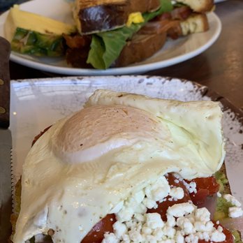 Pop Over Eatery - The Yard Goat toast and French Toast BLT - Breakfast & Brunch Near Me - Simsbury, Connecticut
