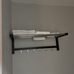 Inn of Uvalde - Maybe more towels to use at the fantastic pool