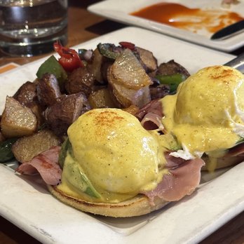 Stax Cafe - Breakfast & Brunch Near Me - Chicago, Illinois