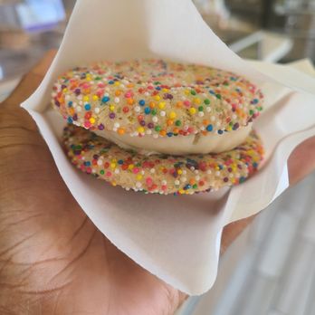 Unrefined Bakery - Bakeries Near Me - Frisco, Texas