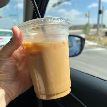 Black Rock Coffee Bar - Iced White Mocha - Coffee & Tea Near Me - Hutto, Texas
