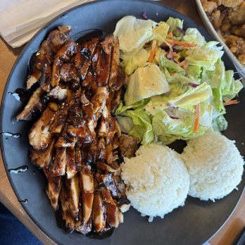 Yama Si Japanese Kitchen - Japanese Near Me - North Bend, Washington Yama Si Japanese Kitchen - Japanese Near Me - North Bend, Washington