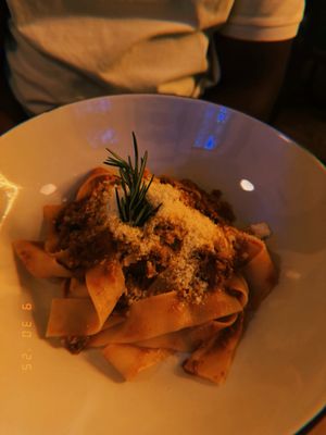 Terre| Pasta & Natural wine by null