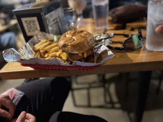 BBQ House Bar & Grill by null