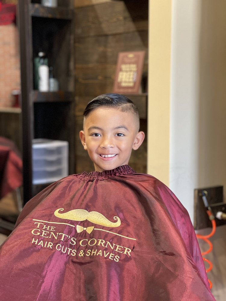 THE GENT’S CORNER HAIR CUTS & SHAVES Men's Hair Salons 1925 Avenida