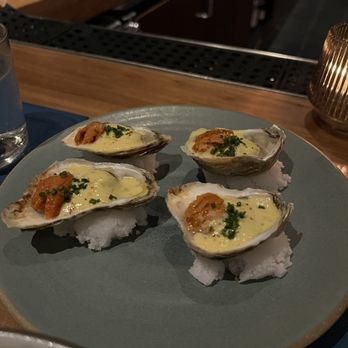 Manhatta - Oysters manhatta - New American Near Me - New York, New York