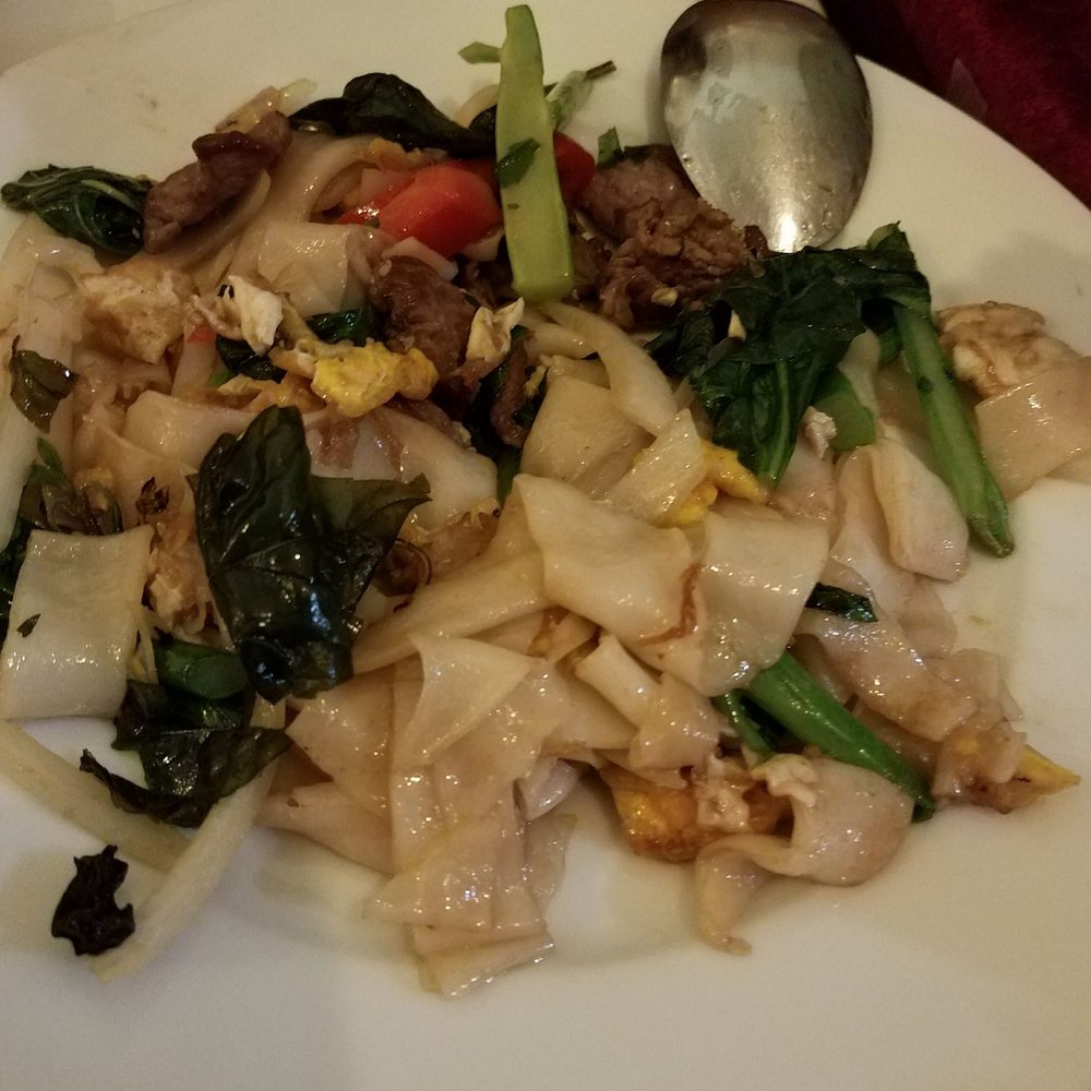 Sweet Basil Thai - Pad kee Mao after we took a couple of bites - Thai Near Me - Berkeley, California Sweet Basil Thai - Pad kee Mao after we took a couple of bites - Thai Near Me - Berkeley, California