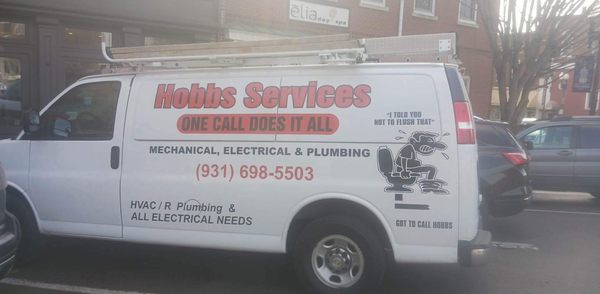 D.Hobbs Services Logo