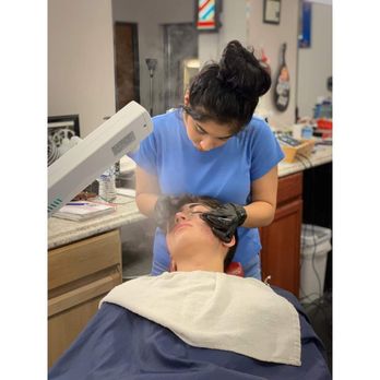 The Hamptons Barbershop - Barbers Near Me - Dallas, Texas The Hamptons Barbershop - Barbers Near Me - Dallas, Texas