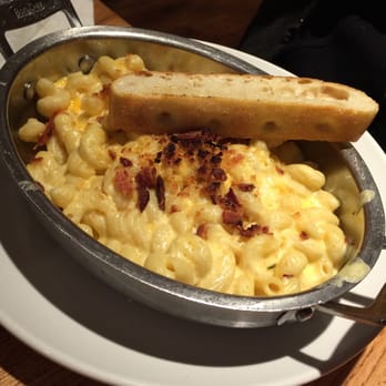 Alexanders Cafe - Mac and cheese tasted like velveeta. - Diners Near Me - Elgin, Illinois
