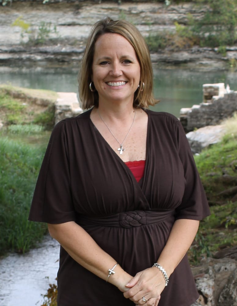 LISA TRUAX CENTURY 21 HS & ASSOCIATES 801 Main St, TX