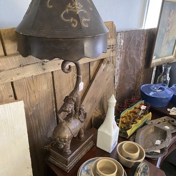 The Rusty Jug - Used, Vintage & Consignment Near Me - Attalla, Alabama The Rusty Jug - Used, Vintage & Consignment Near Me - Attalla, Alabama