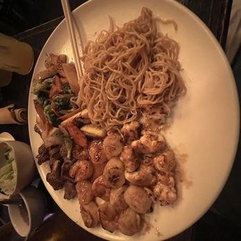Kon Asian Bistro - Lobster at 5:30, then scallops, shrimp, filet tips, noodles. - Asian Fusion Near Me - Portland, Maine Kon Asian Bistro - Lobster at 5:30, then scallops, shrimp, filet tips, noodles. - Asian Fusion Near Me - Portland, Maine