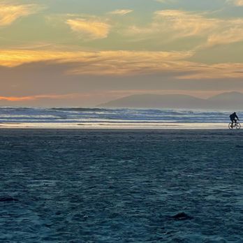 Pismo State Beach - April 10, 2025 - Sunset cycling. - Beaches Near Me - Oceano, California Pismo State Beach - April 10, 2025 - Sunset cycling. - Beaches Near Me - Oceano, California