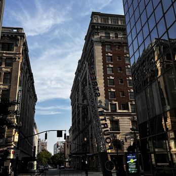 The Seelbach Hilton Louisville - Hotels Near Me - Louisville, Kentucky