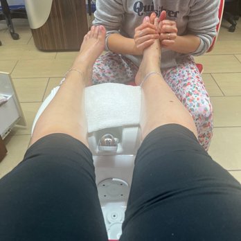 Cutie Nails & Spa - Her massages are the best - Nail Salons Near Me - Lomita, California Cutie Nails & Spa - Her massages are the best - Nail Salons Near Me - Lomita, California
