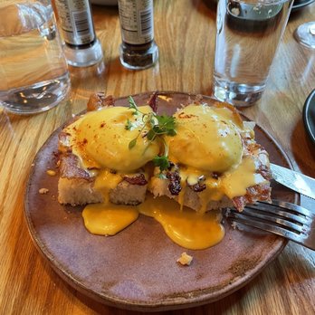 The Treehouse - Eggs Benedict - New American Near Me - Nashville, Tennessee The Treehouse - Eggs Benedict - New American Near Me - Nashville, Tennessee